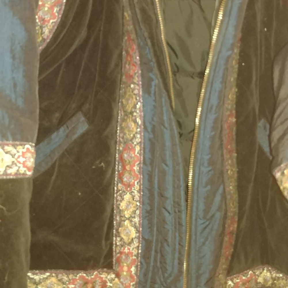 Coat - Picture 2 of 2